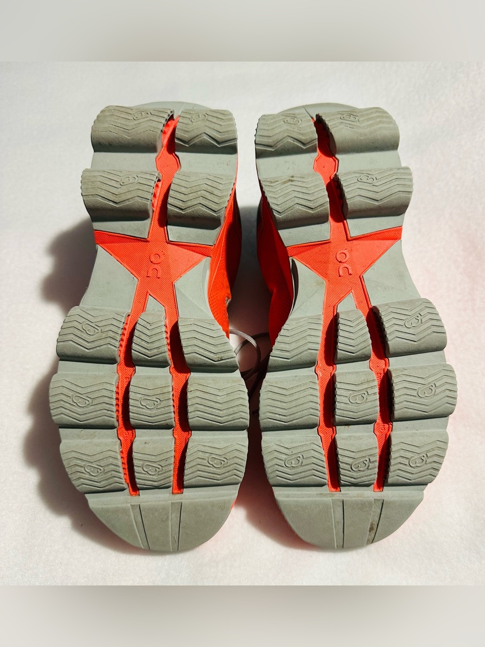 On Cloud Surfer Women's Lava Glacier Comfort Swiss Engineering Running Sneakers - Picture 6 of 7